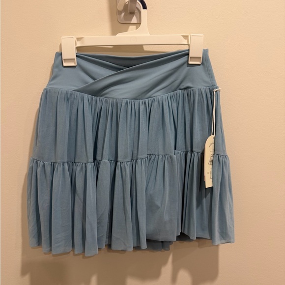 Ballerina Skort from Blogilates in Light Blue- Large NWT - Picture 5 of 10